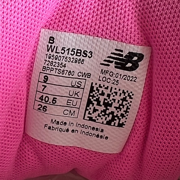 New Balance Women's Pink and Black Sneakers - Picture 8 of 9